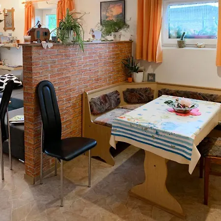 Buss By Interhome Lägenhet Utarp